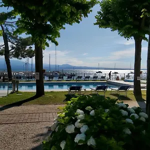 Villaggio Turistico Dei Tigli Ferienpark